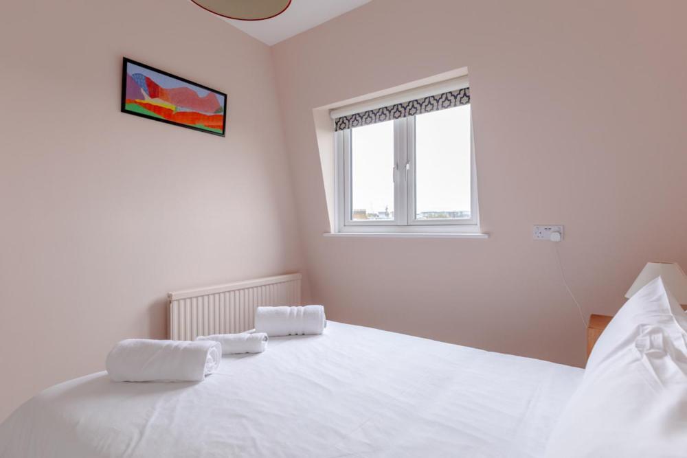 Quaint & Cosy 1 Bedroom Flat - Kensington Olympia! London Kültér fotó